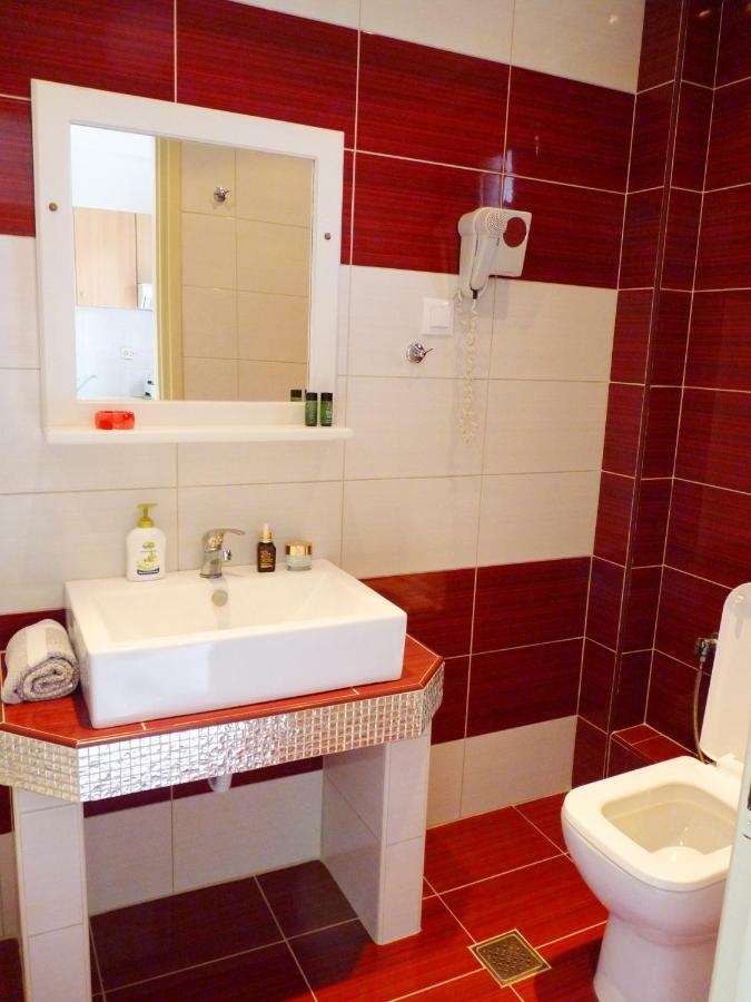 Yannis Apartments Άφυτος Εξωτερικό φωτογραφία